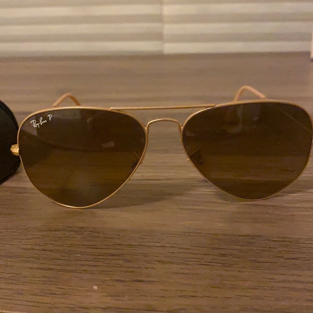 ray ban aviator sunglasses